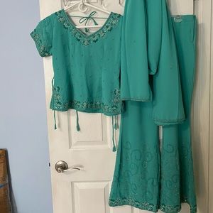 NWT 3 piece Indian outfit/ Salwaar Kameez